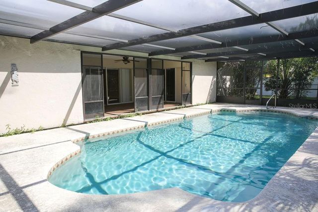 5726 TIMBER LAKE DRIVE, Sarasota, FL 34243