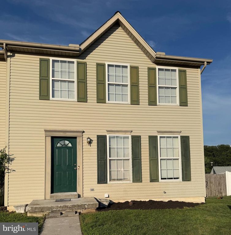 9 OVERLOOK DR, Hanover, PA 17331