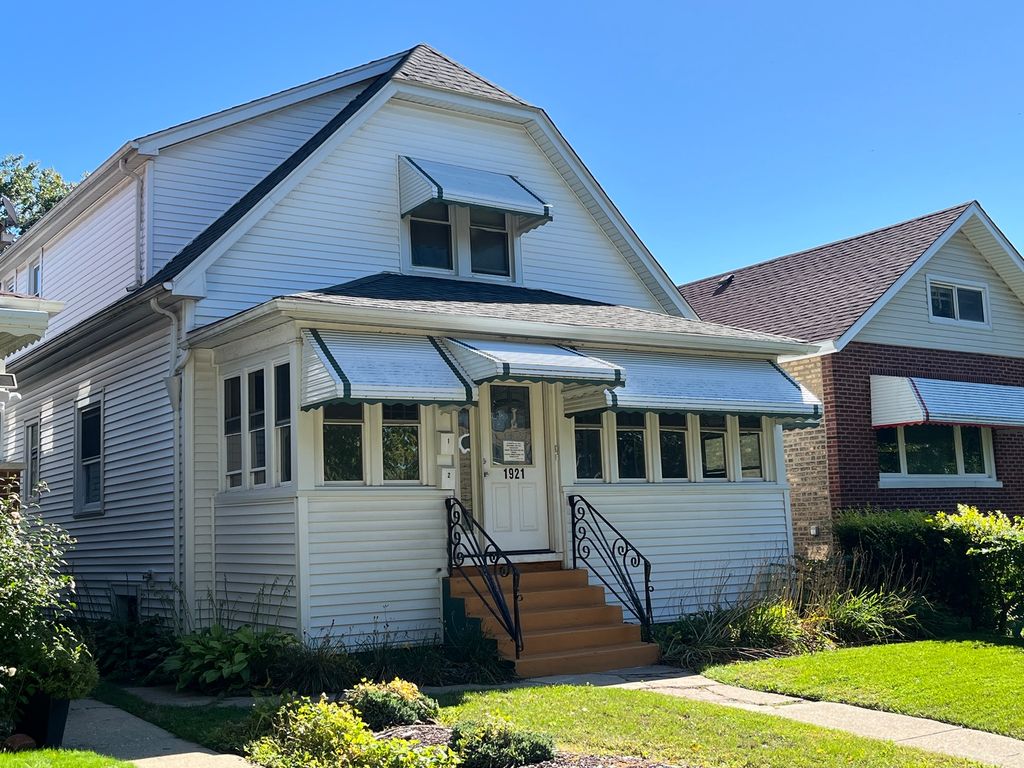 1921 Brown Avenue, Evanston, IL 60201 — exterior