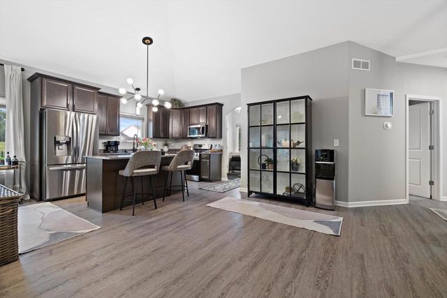 441 Tindalls Nest, Twin Lakes, WI 53181