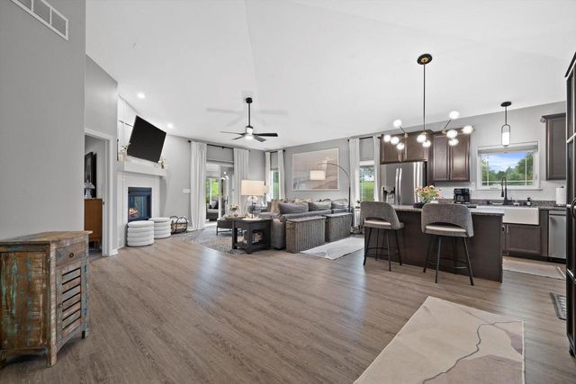 441 Tindalls Nest, Twin Lakes, WI 53181