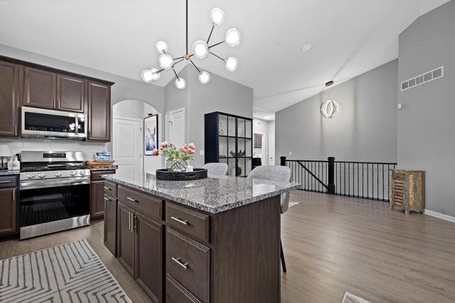 441 Tindalls Nest, Twin Lakes, WI 53181