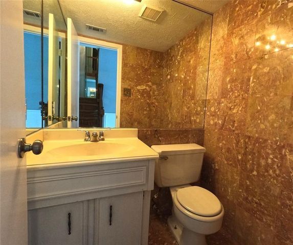 11712 S Kirkwood Road, Houston, TX 77477