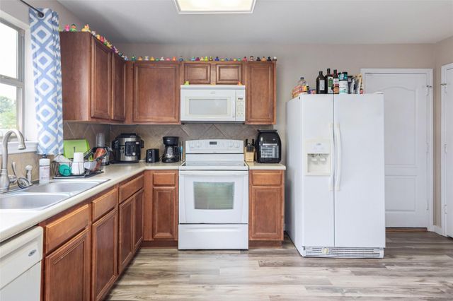 5307 Viewpoint DR, Austin, TX 78744