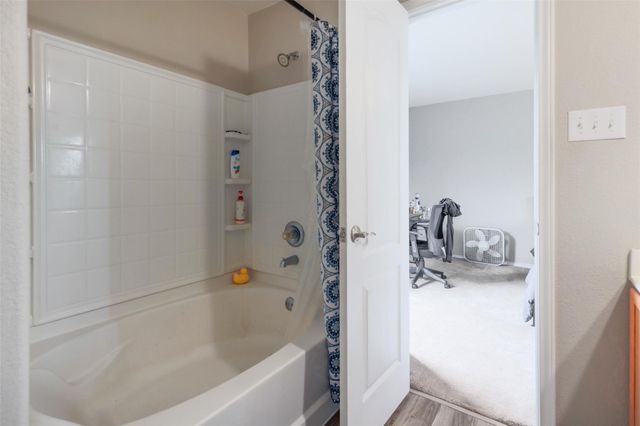 5307 Viewpoint DR, Austin, TX 78744