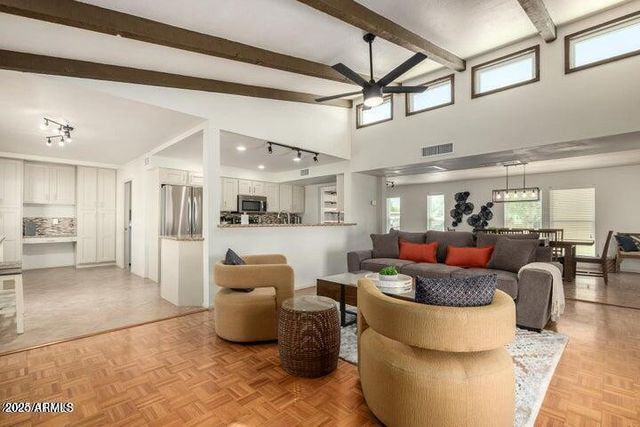 3357 E Hatcher Road, Phoenix, AZ 85028