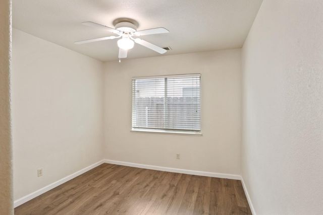 3716 Des Moines Dr, Stockton, CA 95209