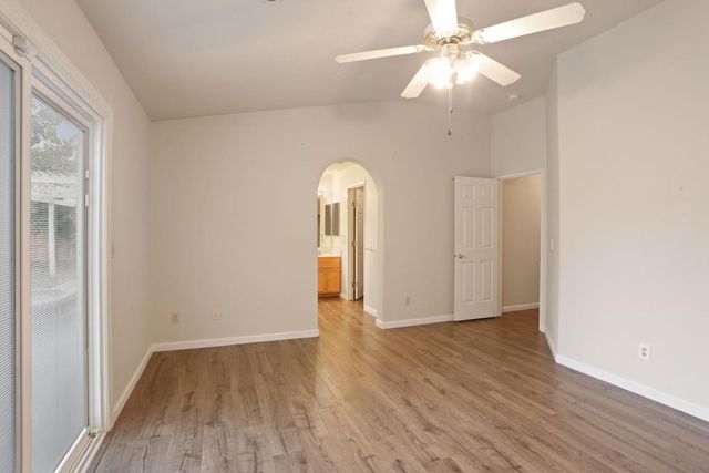 3716 Des Moines Dr, Stockton, CA 95209