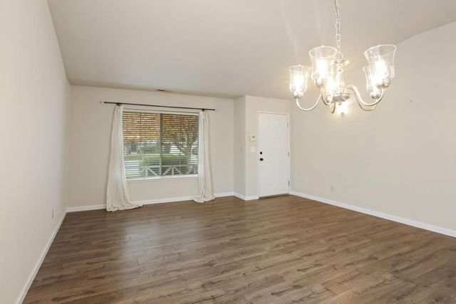 3716 Des Moines Dr, Stockton, CA 95209