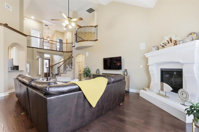 2939 Arenoso, Grand Prairie, TX 75054