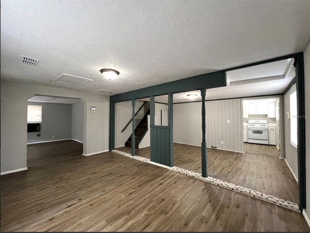 2003 10TH STREET S, St Petersburg, FL 33705