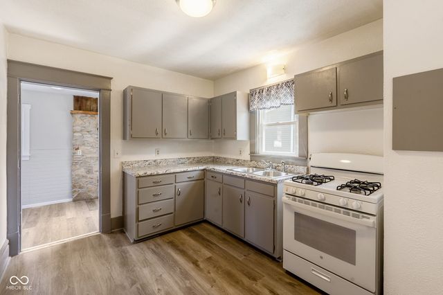 624 N Pine Street, Seymour, IN 47274