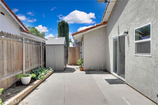 2673 Mercedes, Highland, CA 92346