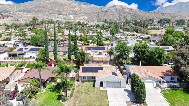 2673 Mercedes, Highland, CA 92346