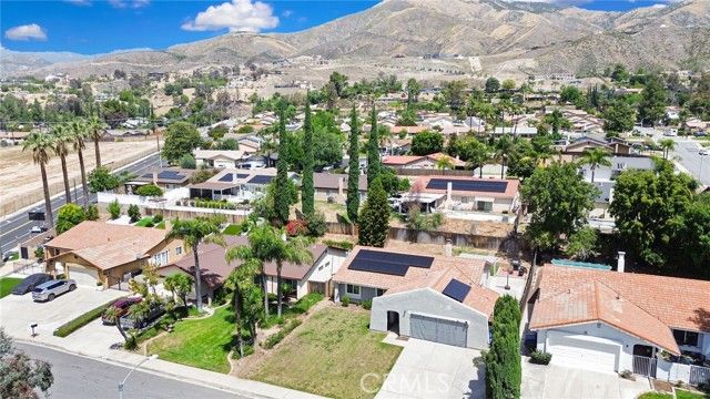 2673 Mercedes, Highland, CA 92346