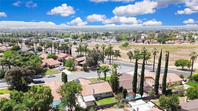 2673 Mercedes, Highland, CA 92346