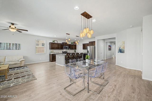 696 W GLEN CANYON Drive, San Tan Valley, AZ 85140