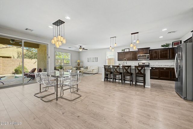 696 W GLEN CANYON Drive, San Tan Valley, AZ 85140