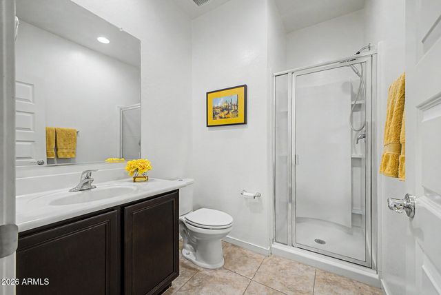 696 W GLEN CANYON Drive, San Tan Valley, AZ 85140