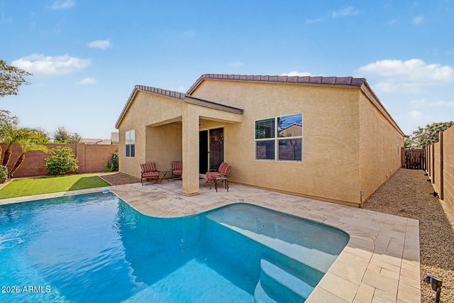 696 W GLEN CANYON Drive, San Tan Valley, AZ 85140