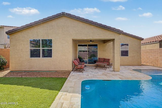 696 W GLEN CANYON Drive, San Tan Valley, AZ 85140