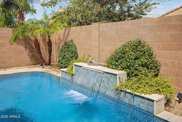 696 W GLEN CANYON Drive, San Tan Valley, AZ 85140