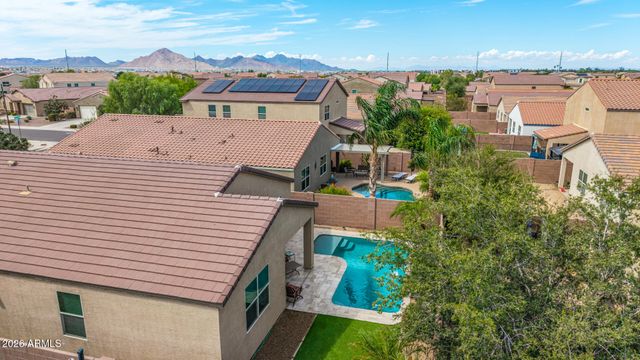 696 W GLEN CANYON Drive, San Tan Valley, AZ 85140