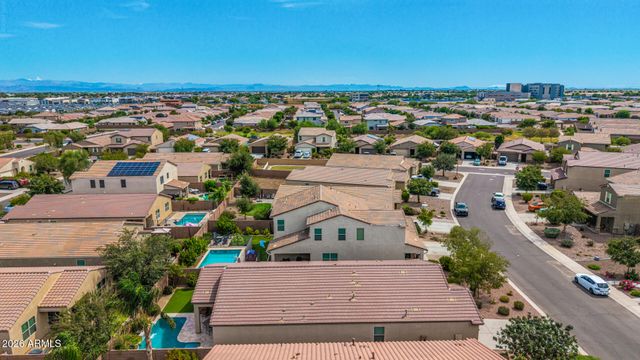 696 W GLEN CANYON Drive, San Tan Valley, AZ 85140