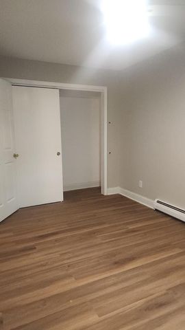 432 W Capitol DRIVE, Milwaukee, WI 53209