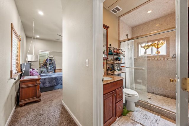 9820 Spring View Way, Elk Grove, CA 95757