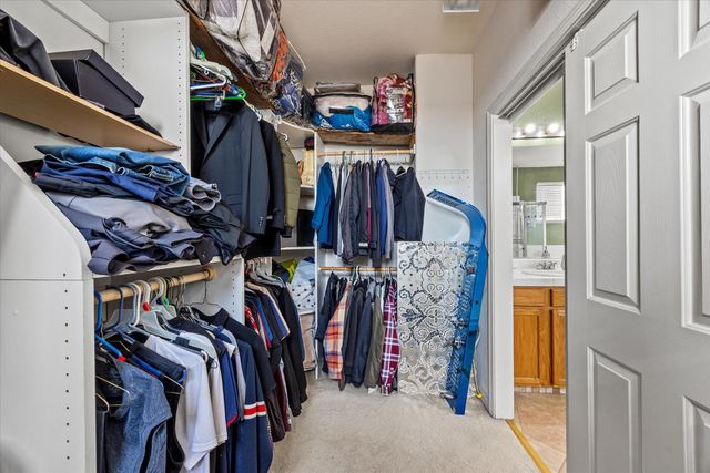 9820 Spring View Way, Elk Grove, CA 95757