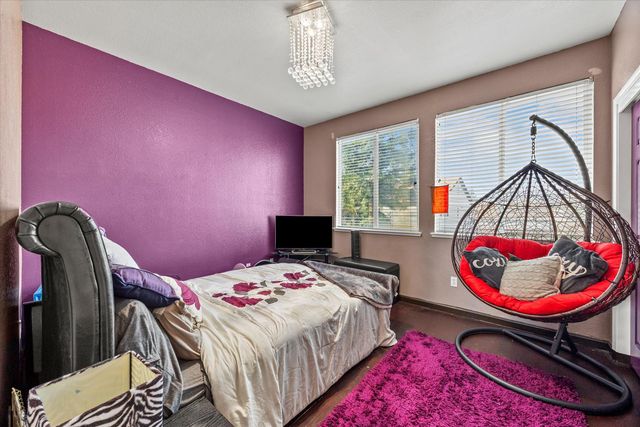 9820 Spring View Way, Elk Grove, CA 95757