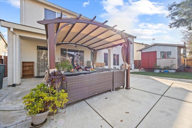 9820 Spring View Way, Elk Grove, CA 95757