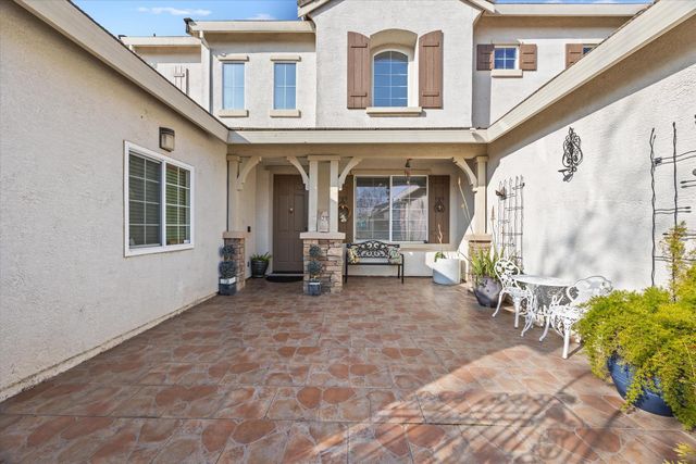 9820 Spring View Way, Elk Grove, CA 95757