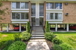 32030 Grand River Avenue, Farmington, MI 48336