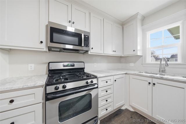 5340 W 11th Street, Tulsa, OK 74127