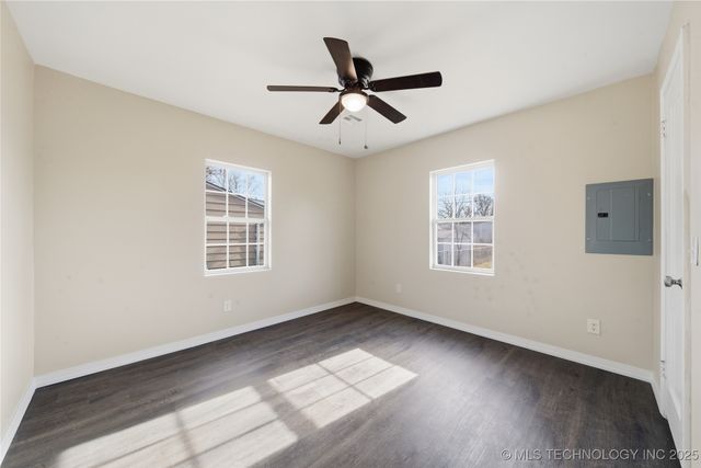 5340 W 11th Street, Tulsa, OK 74127