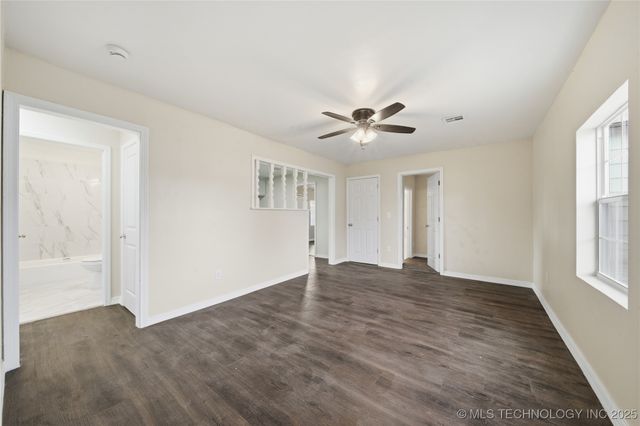 5340 W 11th Street, Tulsa, OK 74127