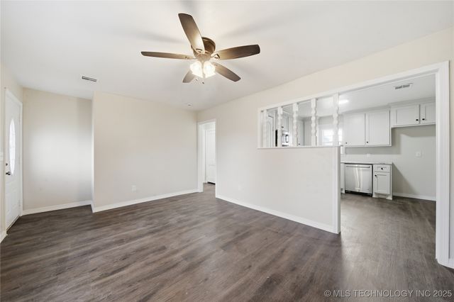 5340 W 11th Street, Tulsa, OK 74127