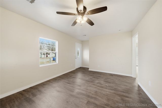 5340 W 11th Street, Tulsa, OK 74127