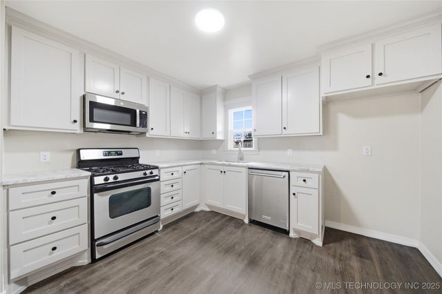 5340 W 11th Street, Tulsa, OK 74127