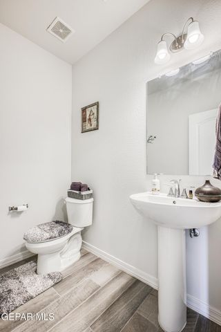 7345 EAGLE VISTA Drive, El Paso, TX 79911