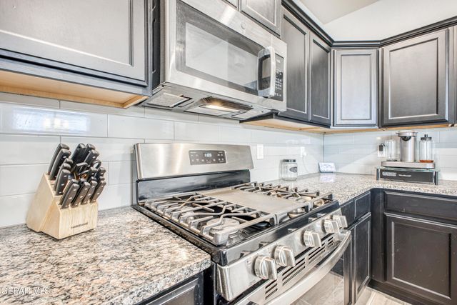 7345 EAGLE VISTA Drive, El Paso, TX 79911