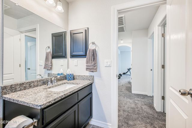 7345 EAGLE VISTA Drive, El Paso, TX 79911