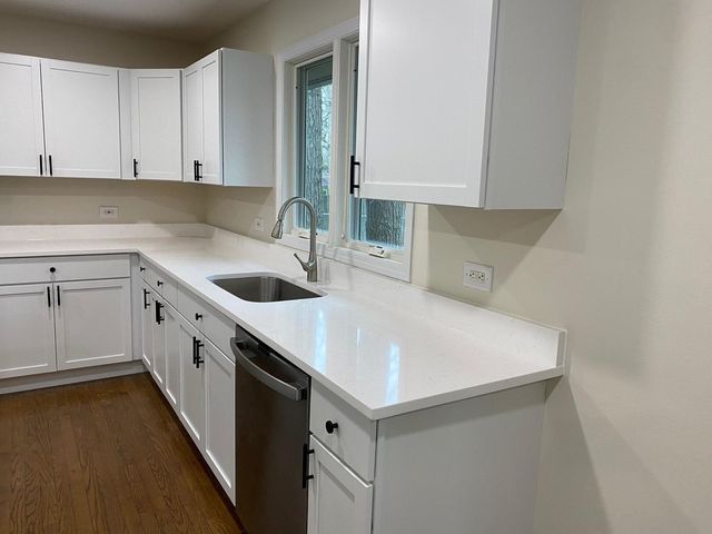 10340 W Paddock Avenue, Beach Park, IL 60087