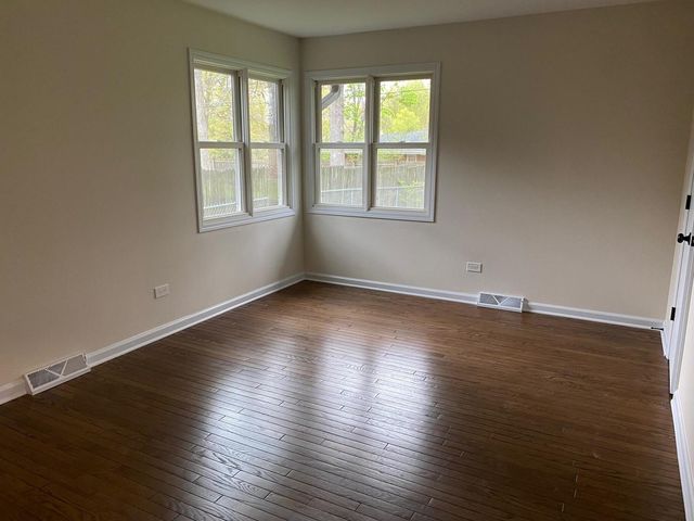 10340 W Paddock Avenue, Beach Park, IL 60087