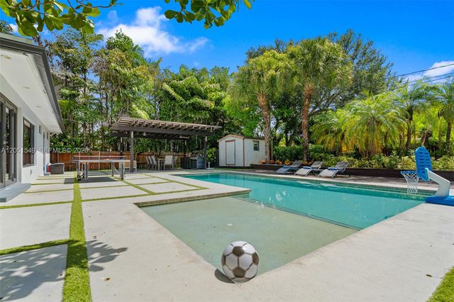 7831 SW 54th Court, Miami, FL 33143