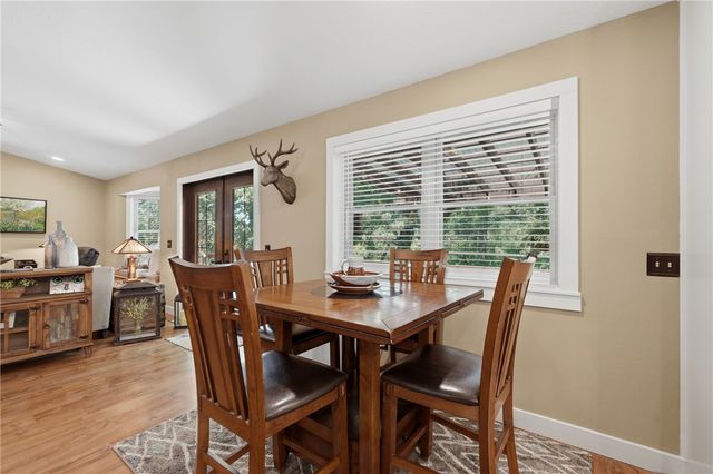 11 Country Club Drive, Holiday Island, AR 72631