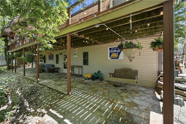 11 Country Club Drive, Holiday Island, AR 72631
