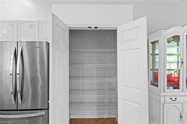 1012 NW 33rd PL, Cape Coral, FL 33993
